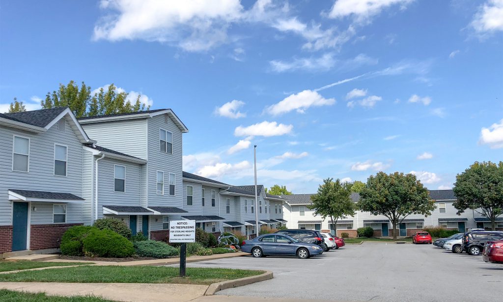 Sterling Heights Apartments The Wellington Group Saint Louis
